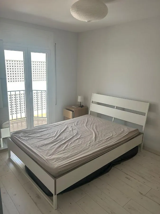 Grand Appartement Proche De La Mer Roses 0*,