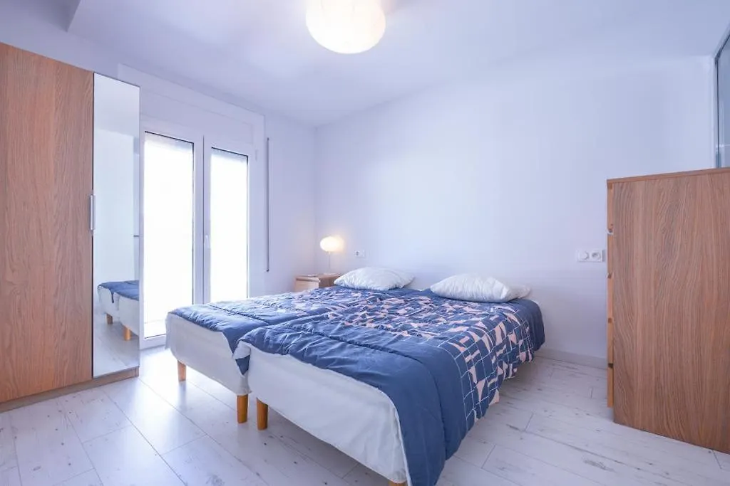 Grand Appartement Proche De La Mer Roses